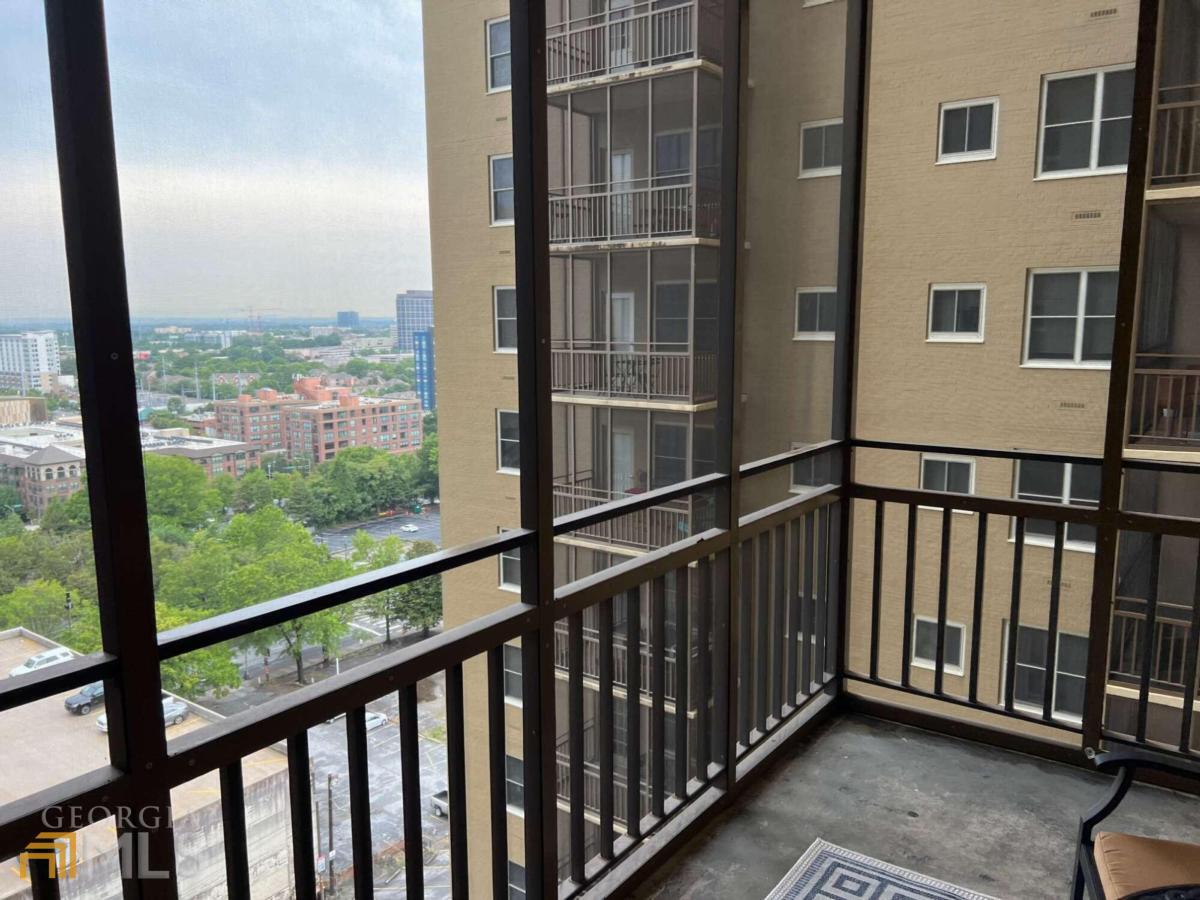 Peachtree Towers - Residential