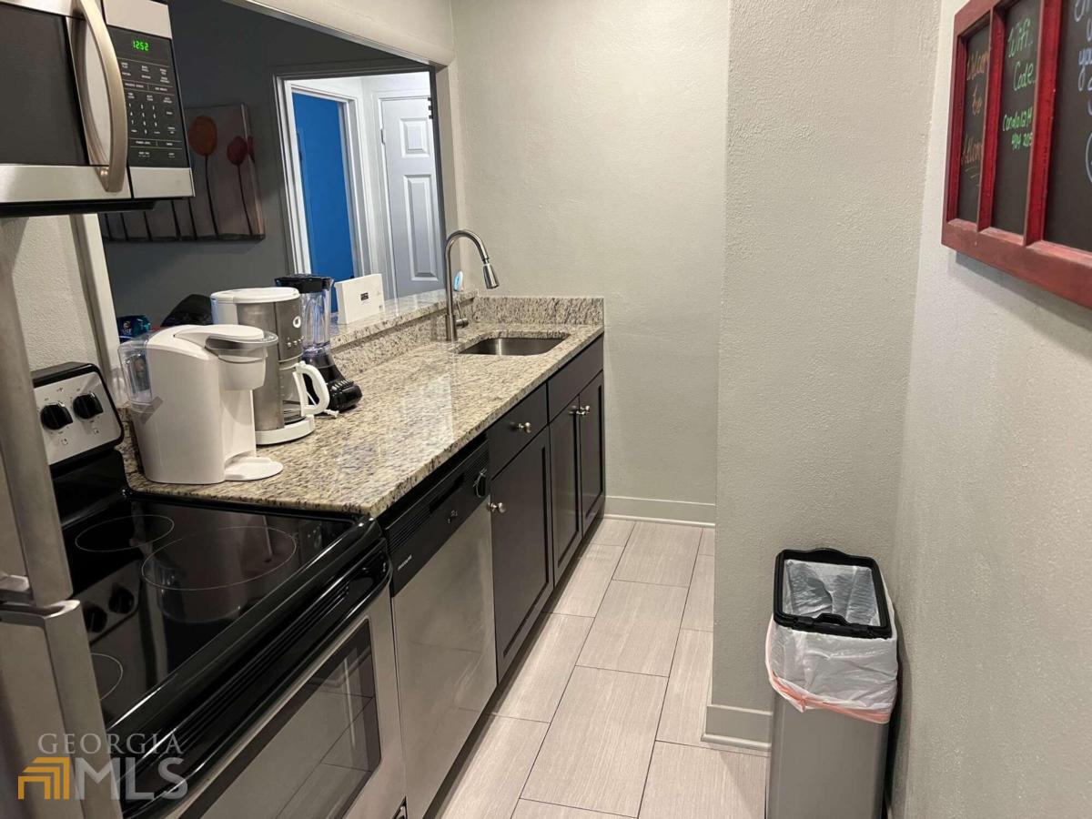 Peachtree Towers - Residential