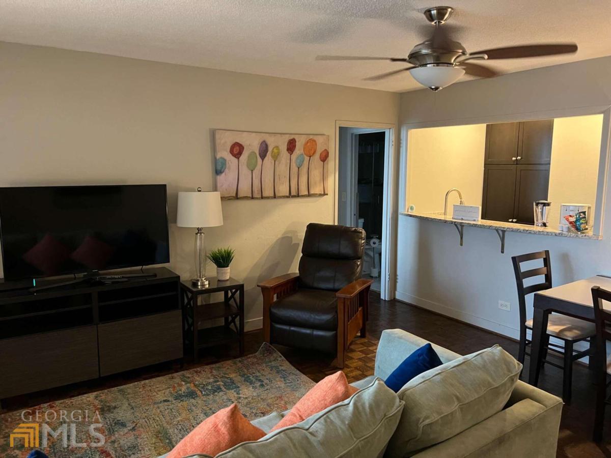 Peachtree Towers - Residential