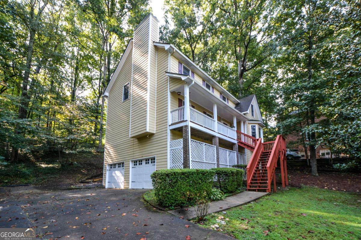 591 Wentworth DR NW