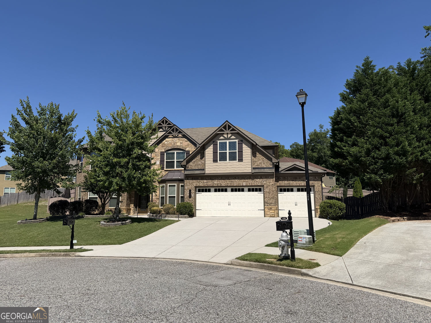 1311 Azalea Brook DR