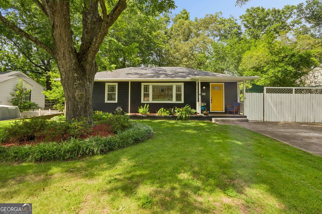 Photo of 473 Hyde Drive NE, Marietta, GA 30060 (MLS # 10792626)