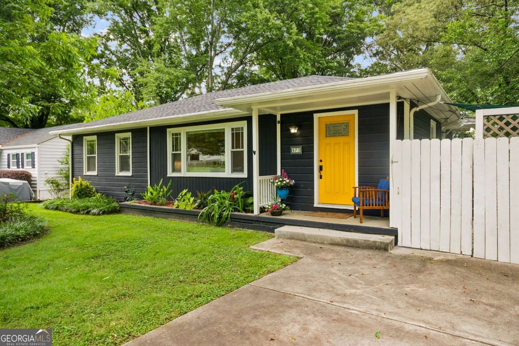 Photo of 473 Hyde Drive NE, Marietta, GA 30060 (MLS # 10792626)