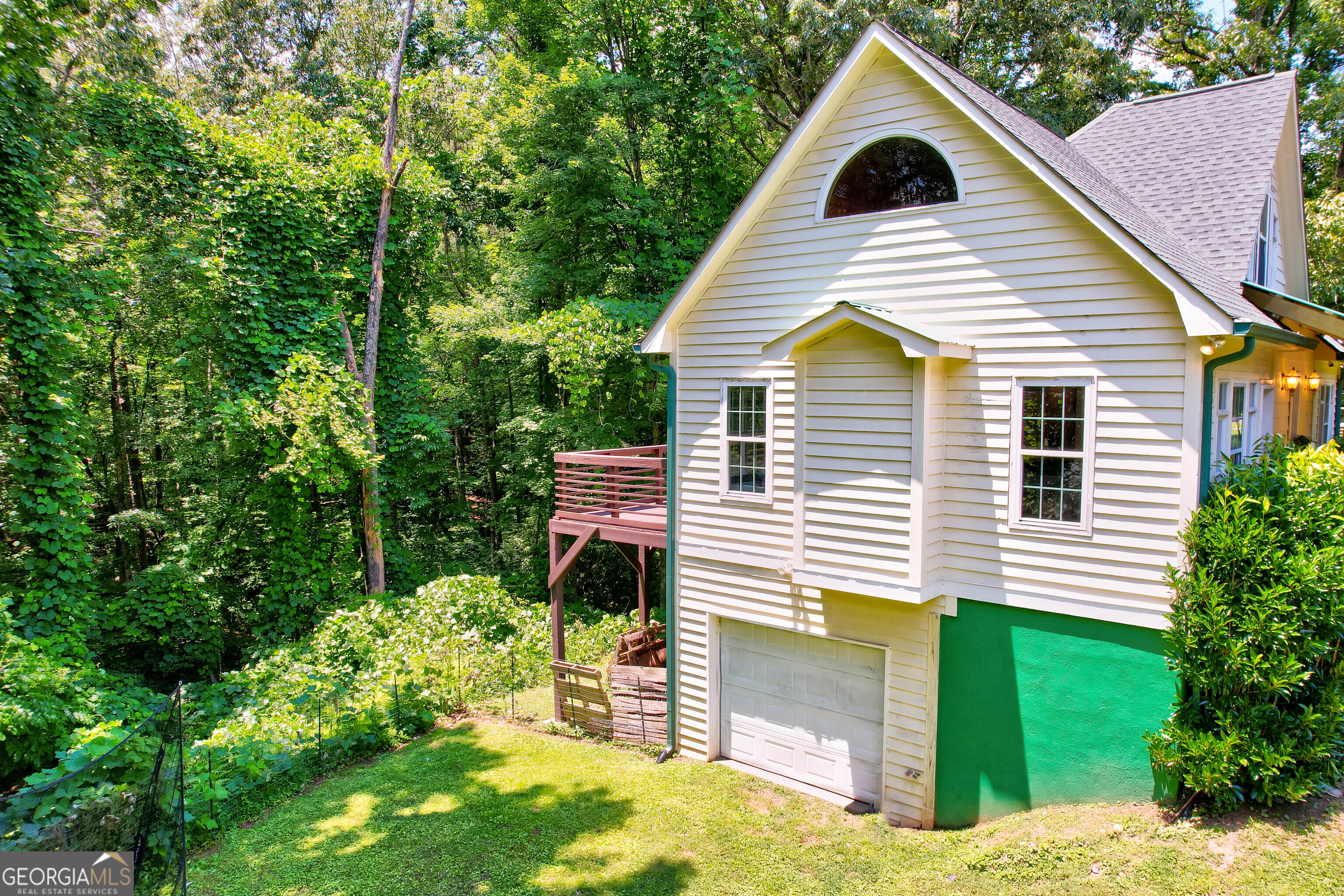 279 Gartrell ST