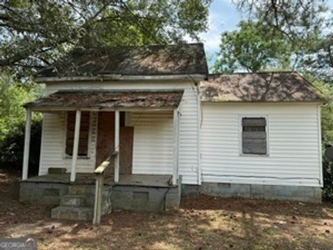 Photo of 196 Orchard Street, Jackson, GA 30233 (MLS # 10629208) Photo of 196 Orchard Street, Jackson, GA 30233 (MLS # 10629208)