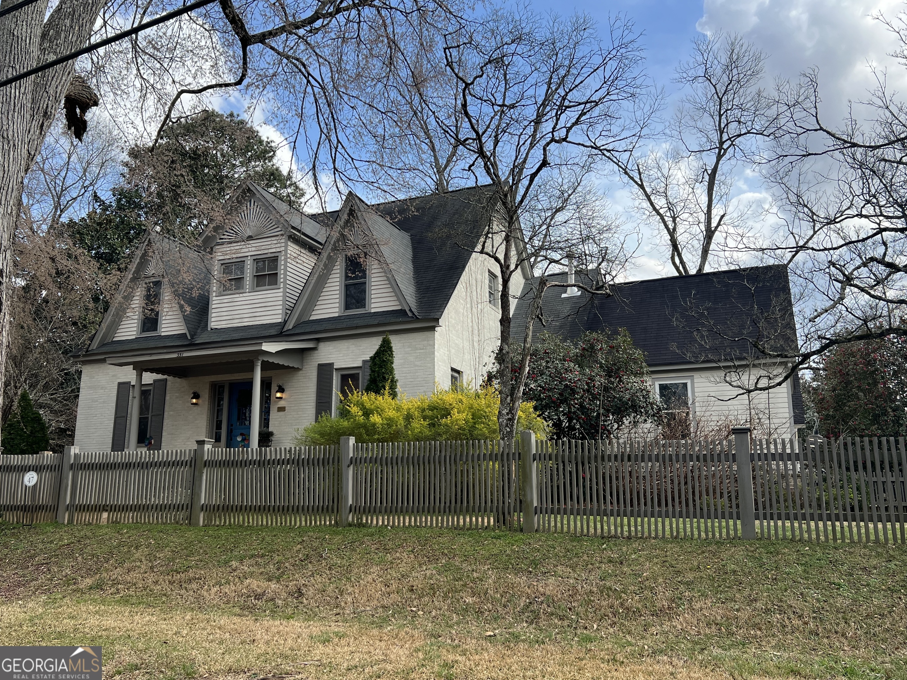351 Seavy ST
