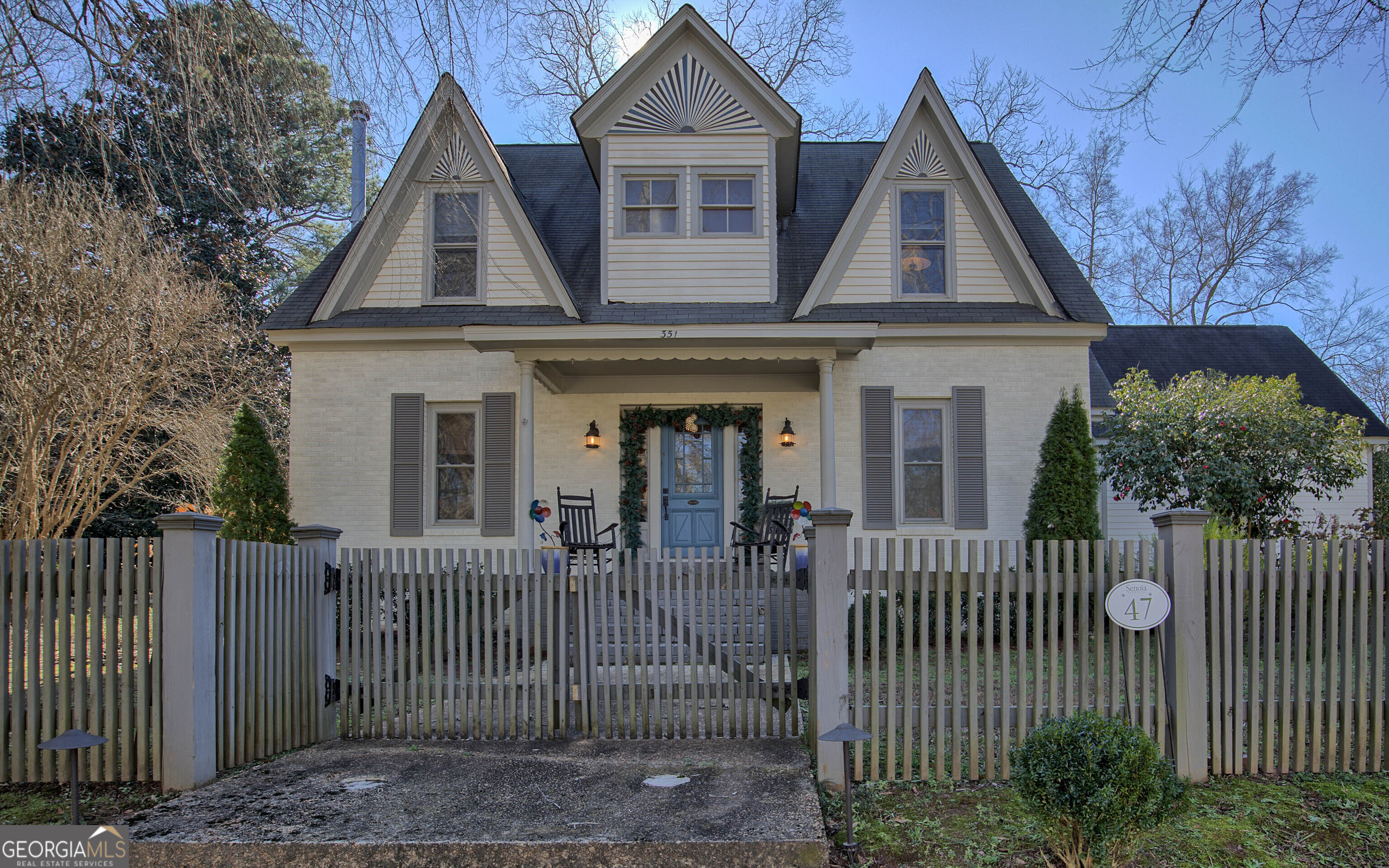 351 Seavy ST