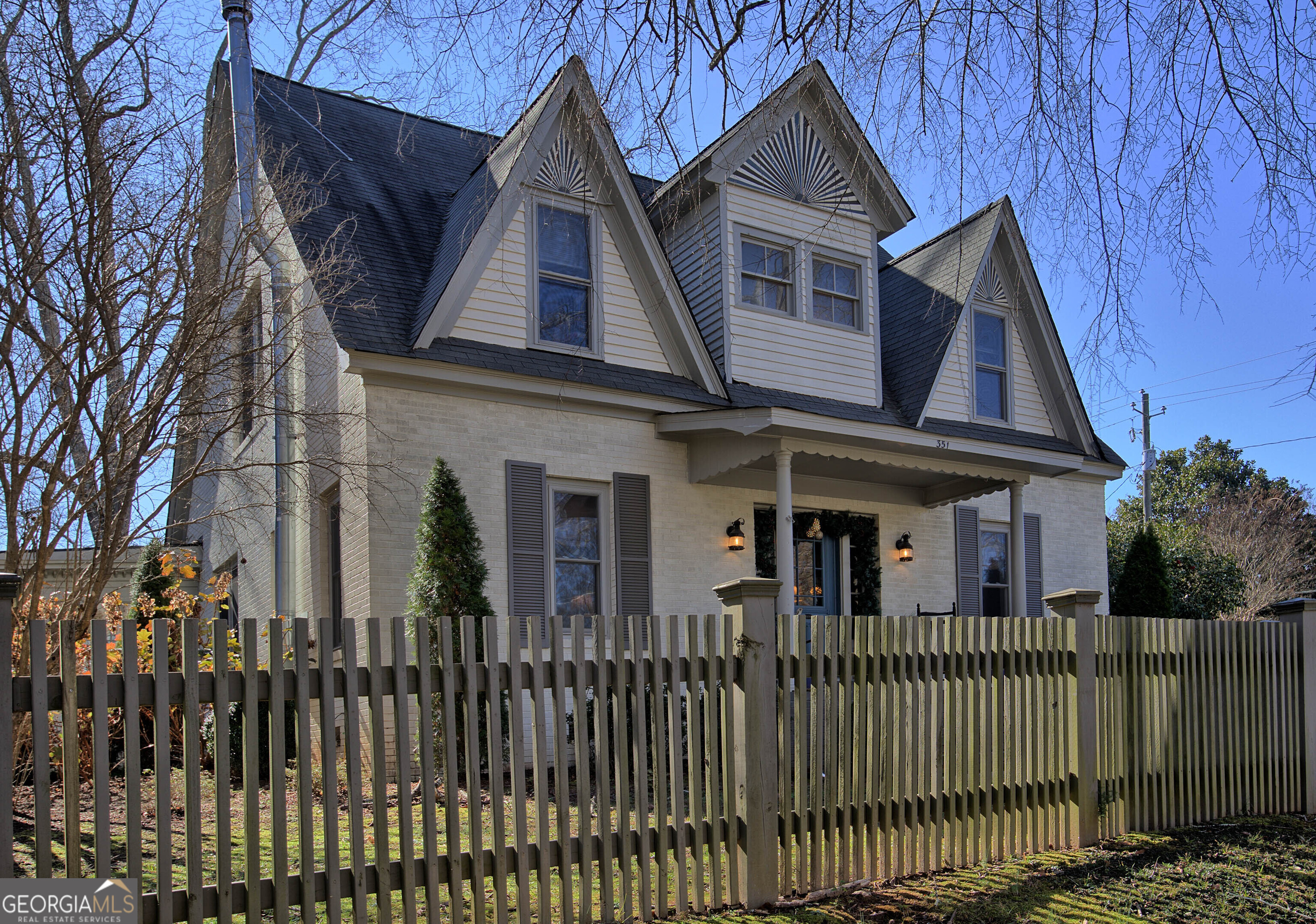351 Seavy ST