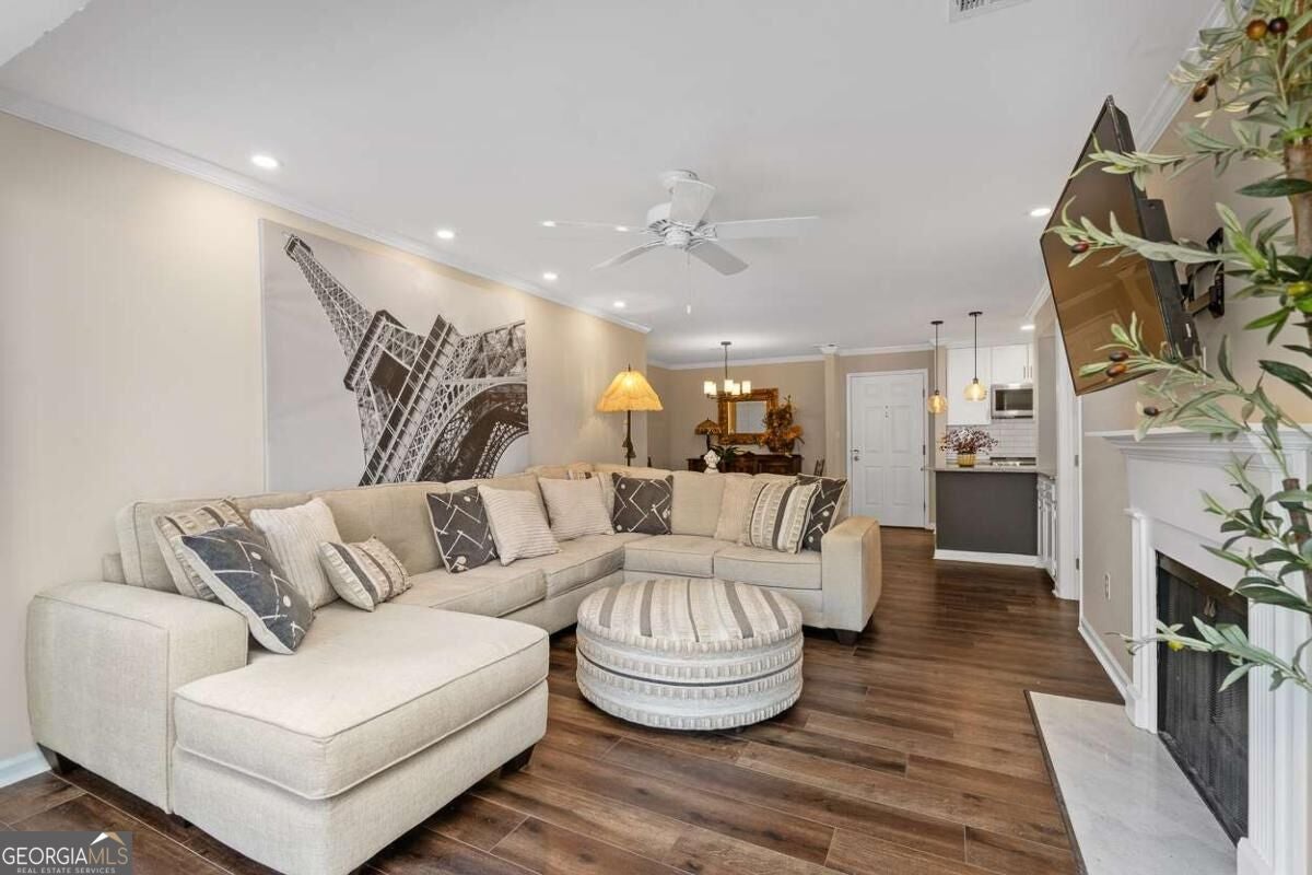 23103 Plantation DR NE 103