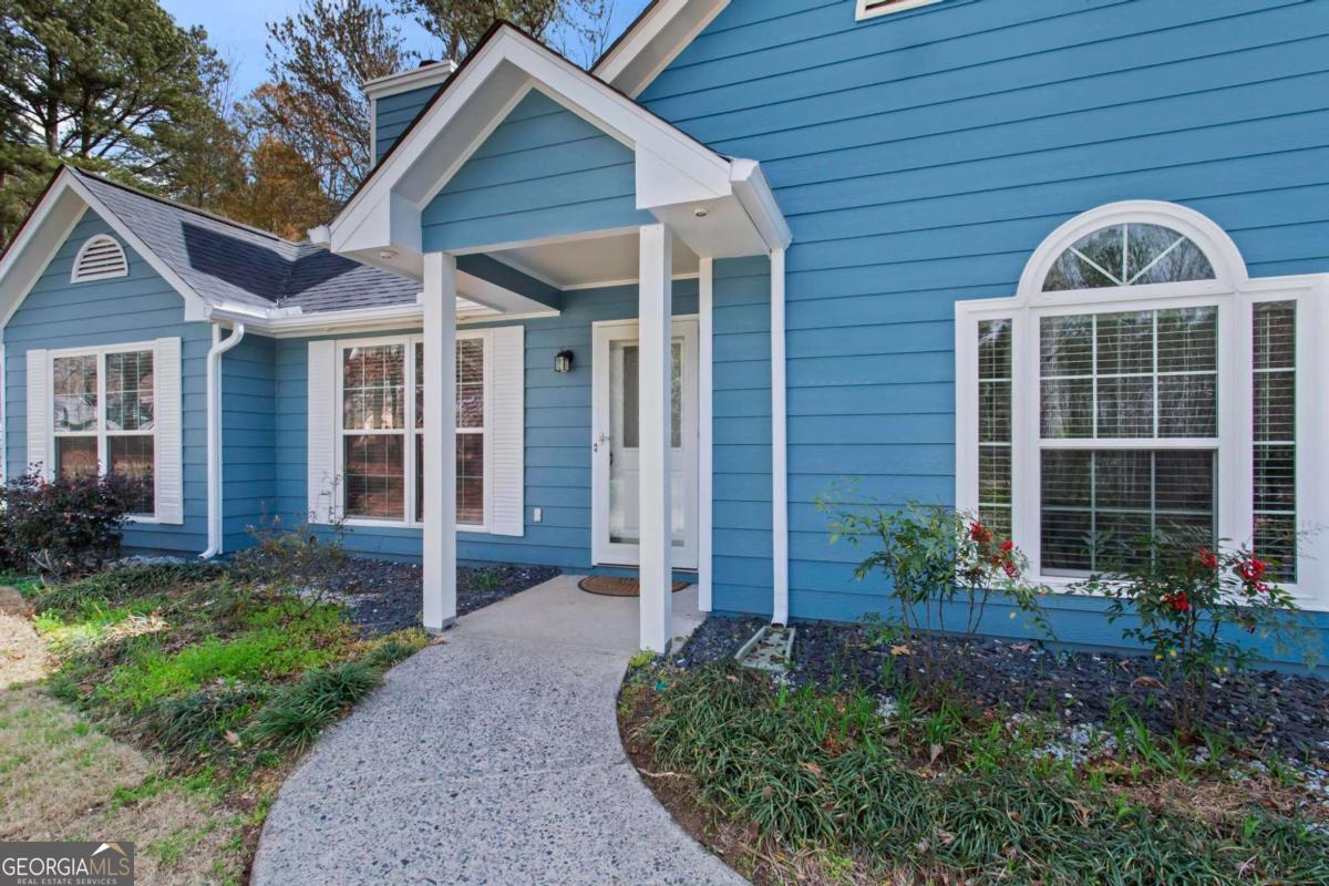 2395 Holly Branch DR