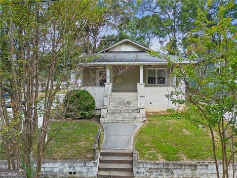 Photo of 947 White Street SW, Atlanta, GA 30310 (MLS # 10623292)
