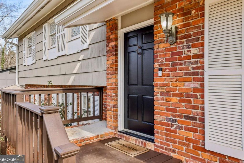 Photo of 6555 Williamson Drive, Atlanta, GA 30328 (MLS # 10698252)