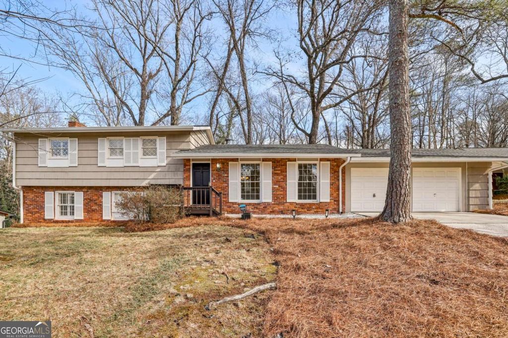 Photo of 6555 Williamson Drive, Atlanta, GA 30328 (MLS # 10698252)