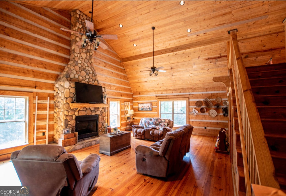 155 Cavender Creek RD