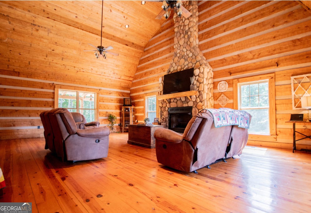 155 Cavender Creek RD