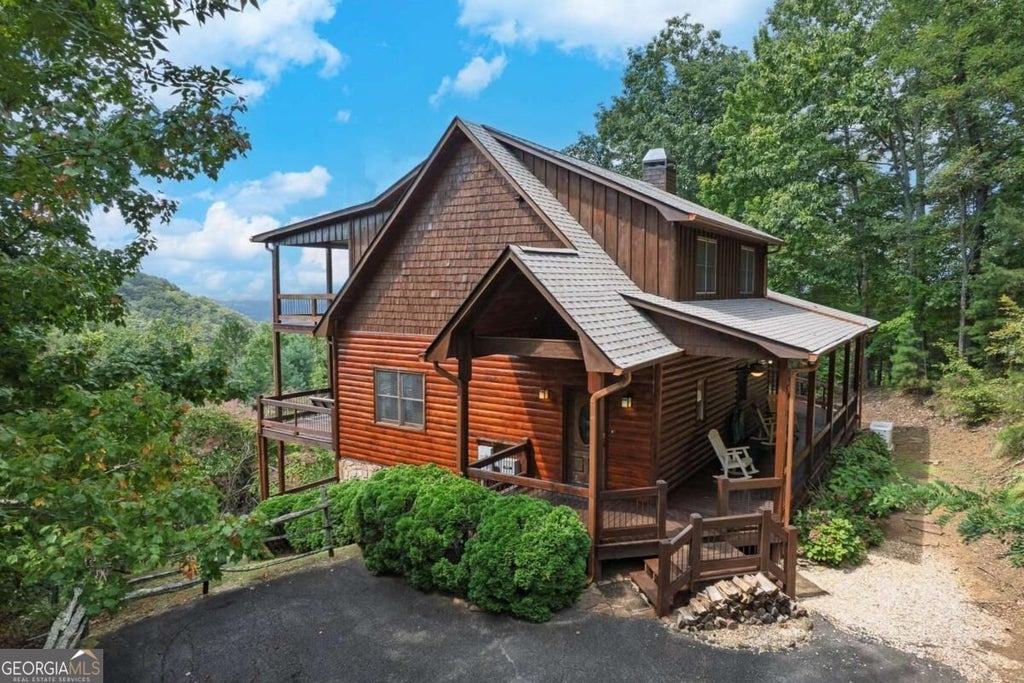 Photo of 499 Raven Ridge Circle, Mineral Bluff, GA 30559 (MLS # 10869373)