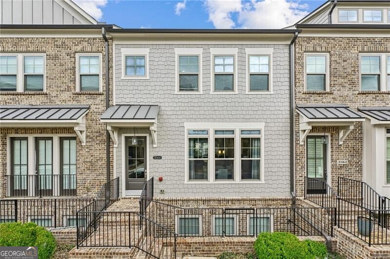 Brookhaven, Georgia 30319, United States, 3 Bedrooms Bedrooms, ,4 BathroomsBathrooms,Residential,Pending,86586