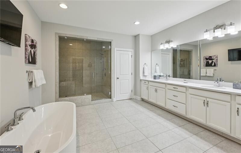 Brookhaven, Georgia 30319, United States, 3 Bedrooms Bedrooms, ,4 BathroomsBathrooms,Residential,Pending,86586