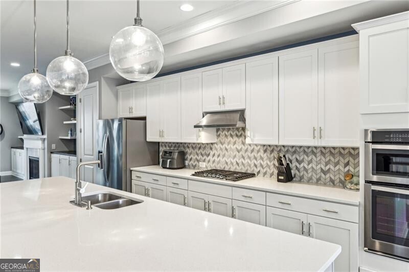 Brookhaven, Georgia 30319, United States, 3 Bedrooms Bedrooms, ,4 BathroomsBathrooms,Residential,Pending,86586