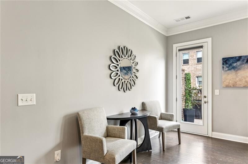 Brookhaven, Georgia 30319, United States, 3 Bedrooms Bedrooms, ,4 BathroomsBathrooms,Residential,Pending,86586