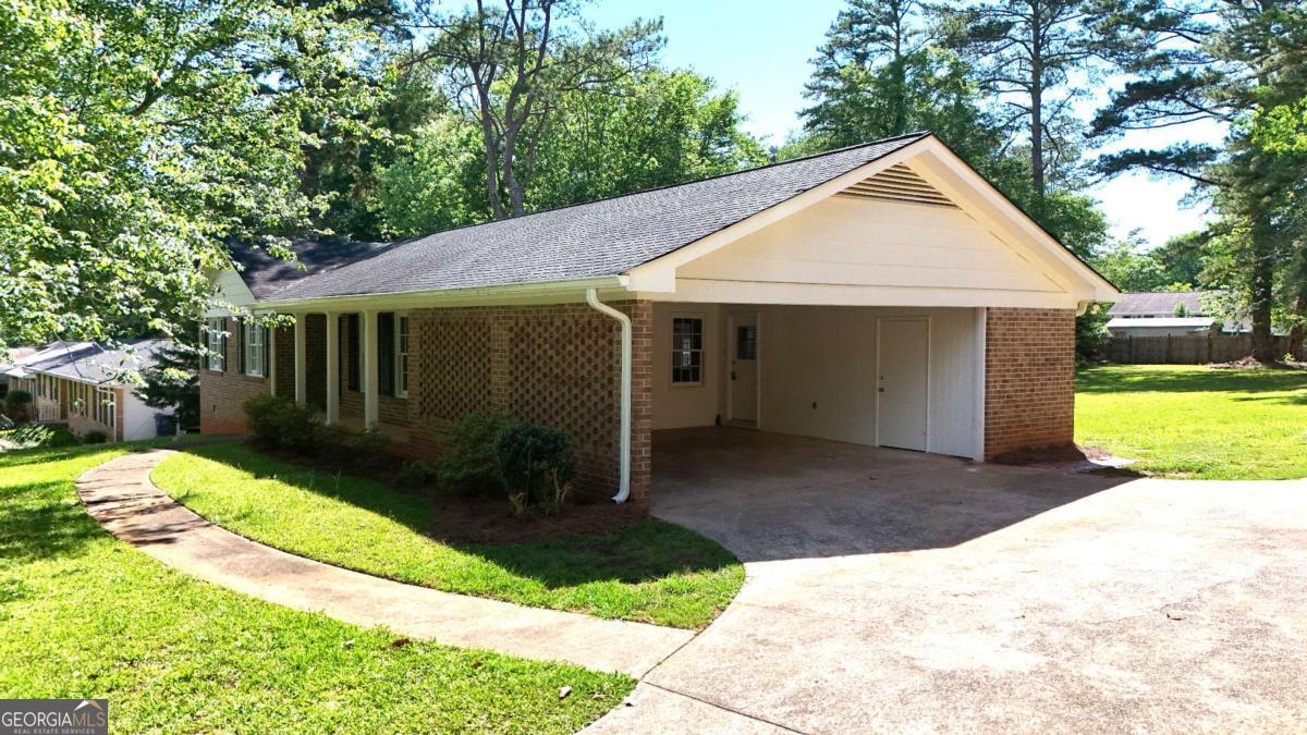 120 Watson DR