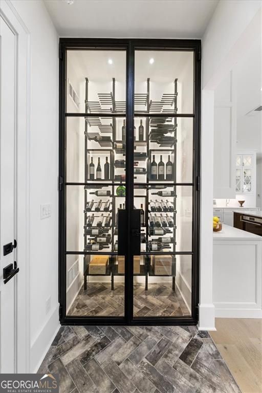 212 Brooke DR