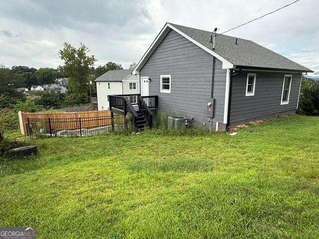 180 Lowry ST
