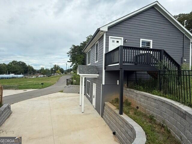 180 Lowry ST