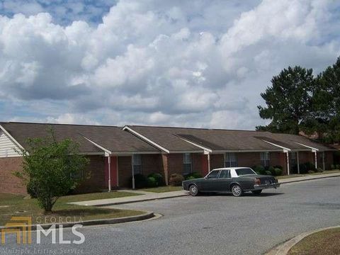 Photo of 564 E Main Street #156, Statesboro, GA 30461 (MLS # 10673843)