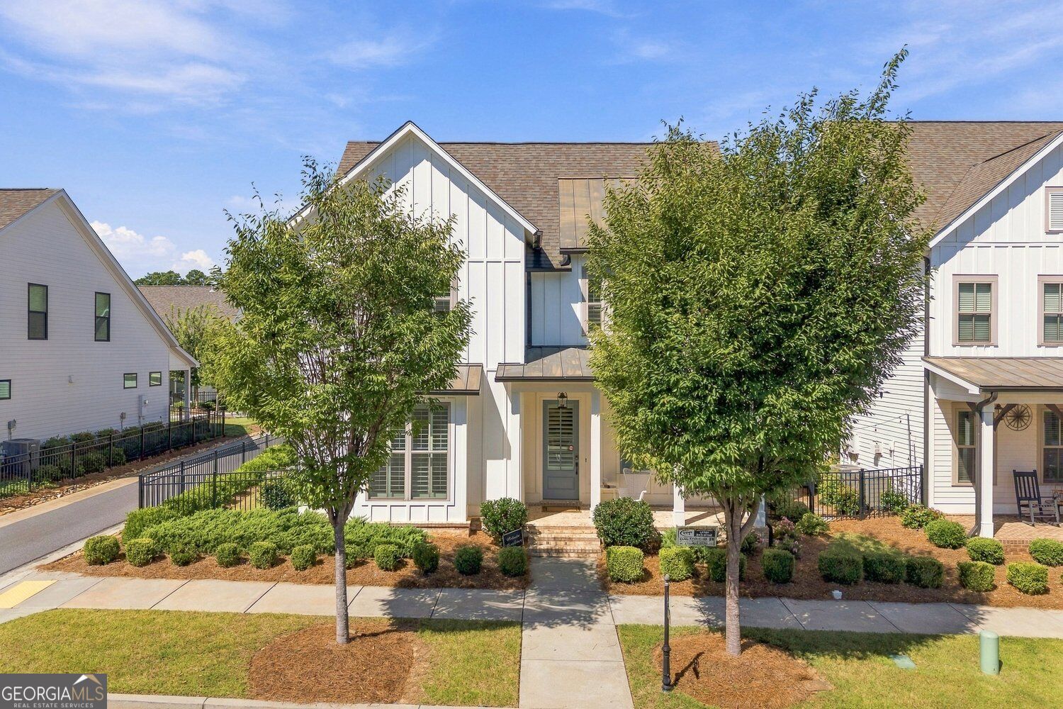 1043 Harvest Park LN