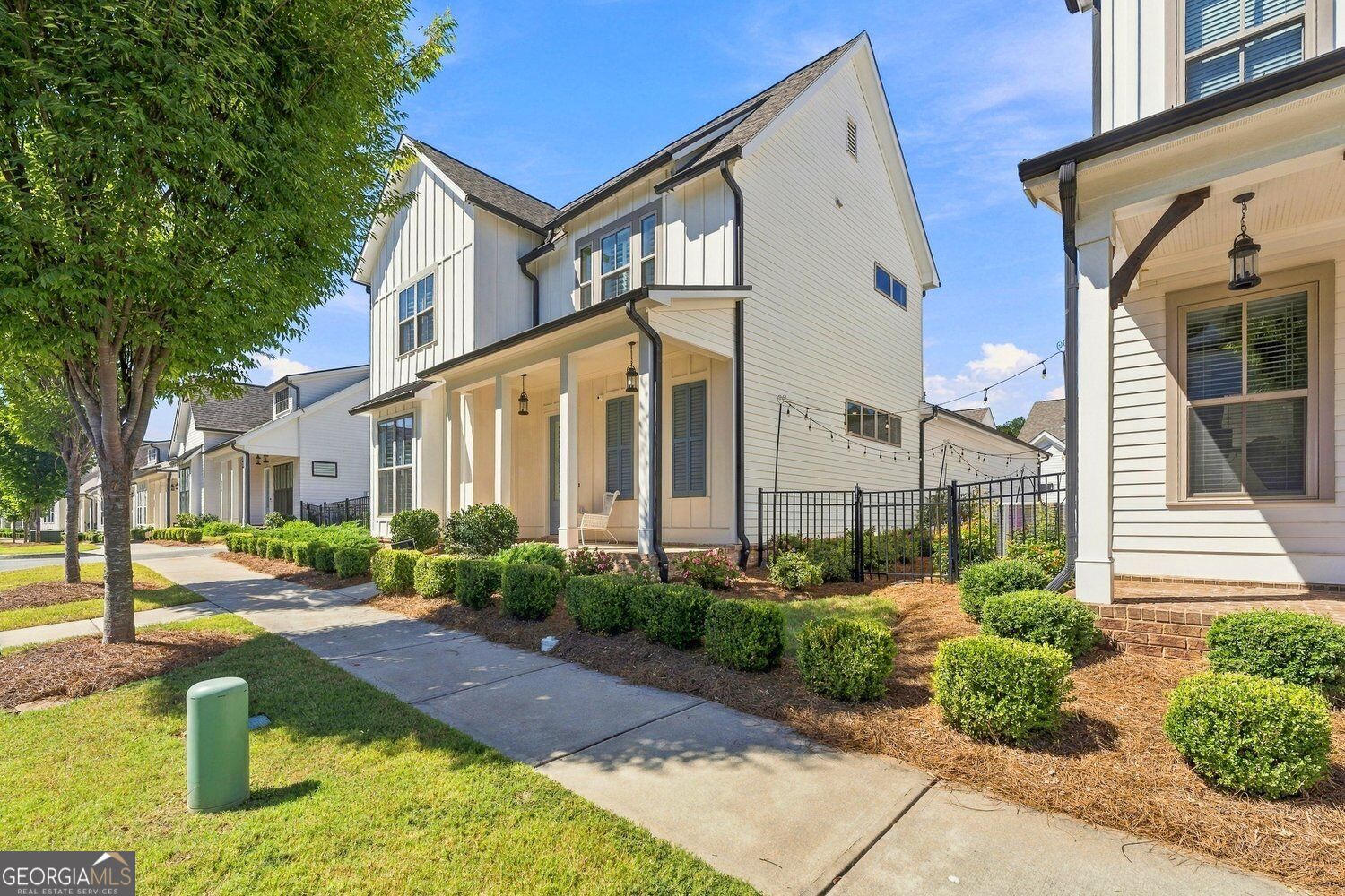 1043 Harvest Park LN