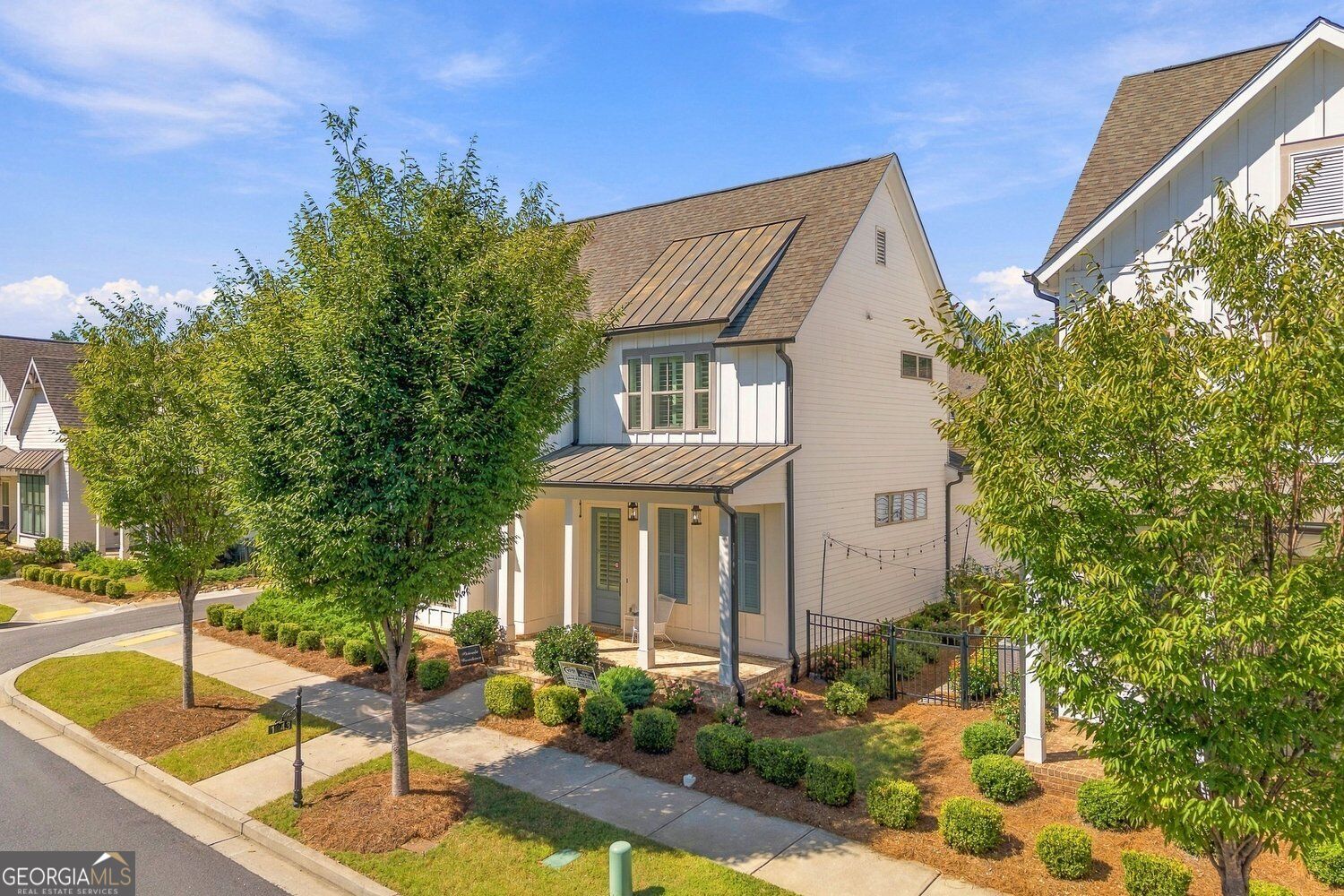 1043 Harvest Park LN