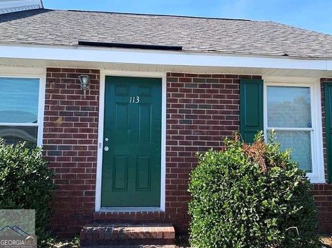 Photo of 230 Lanier Drive #113, Statesboro, GA 30458 (MLS # 10695344)