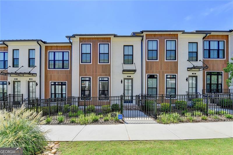 407 Olmstead WAY