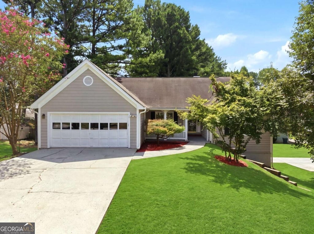 Photo of 2343 Condor Drive, Lawrenceville, GA 30044 (MLS # 10845280)