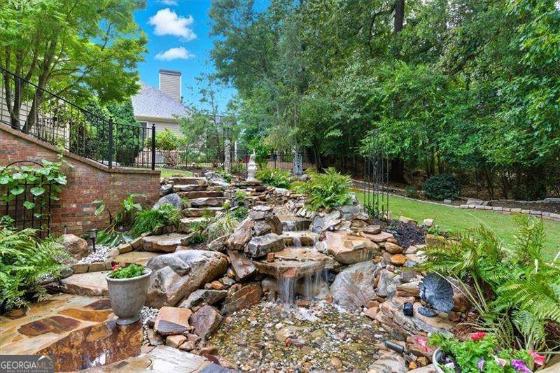 Fernwood Creek - Residential