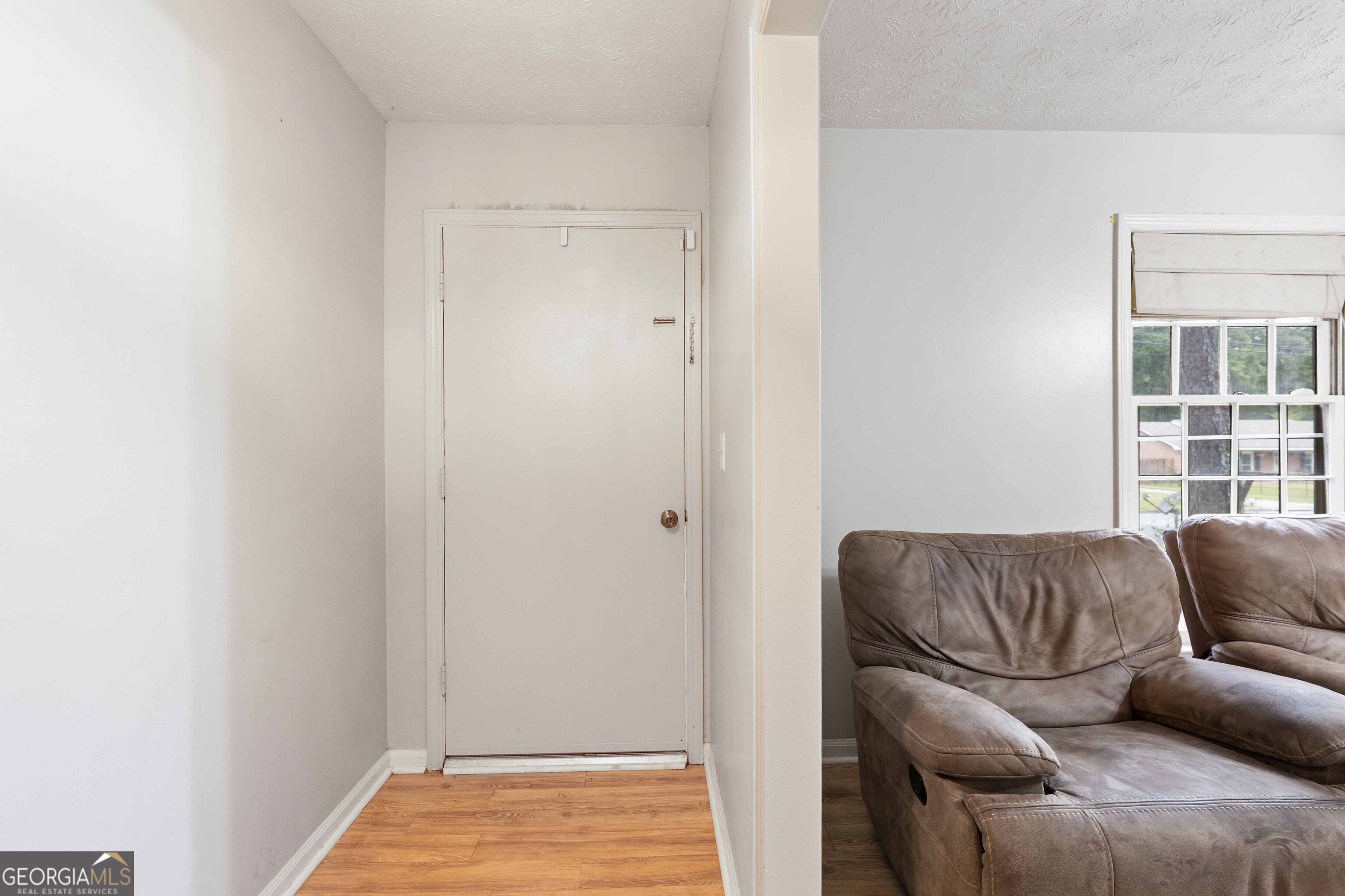 6500 Charter Oaks CIR