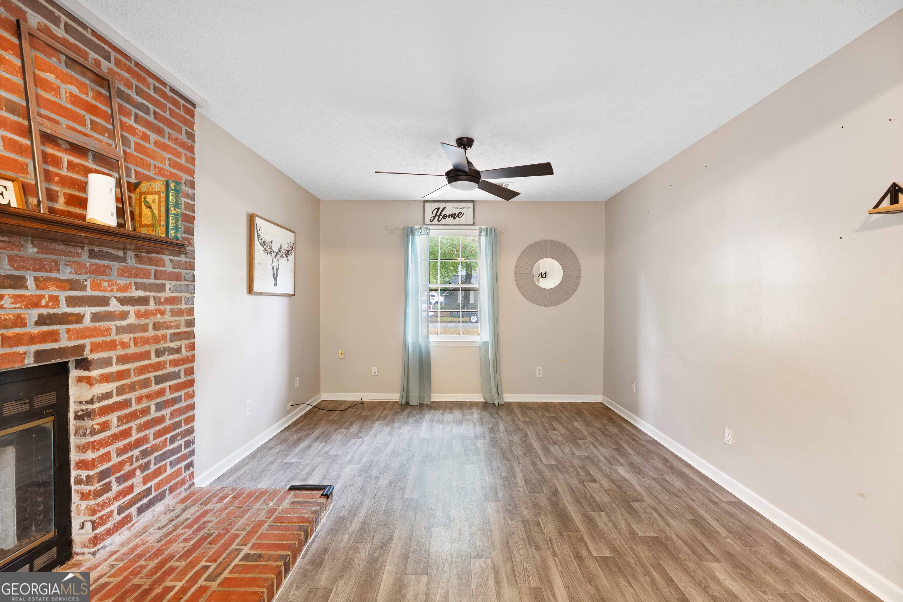 6500 Charter Oaks CIR