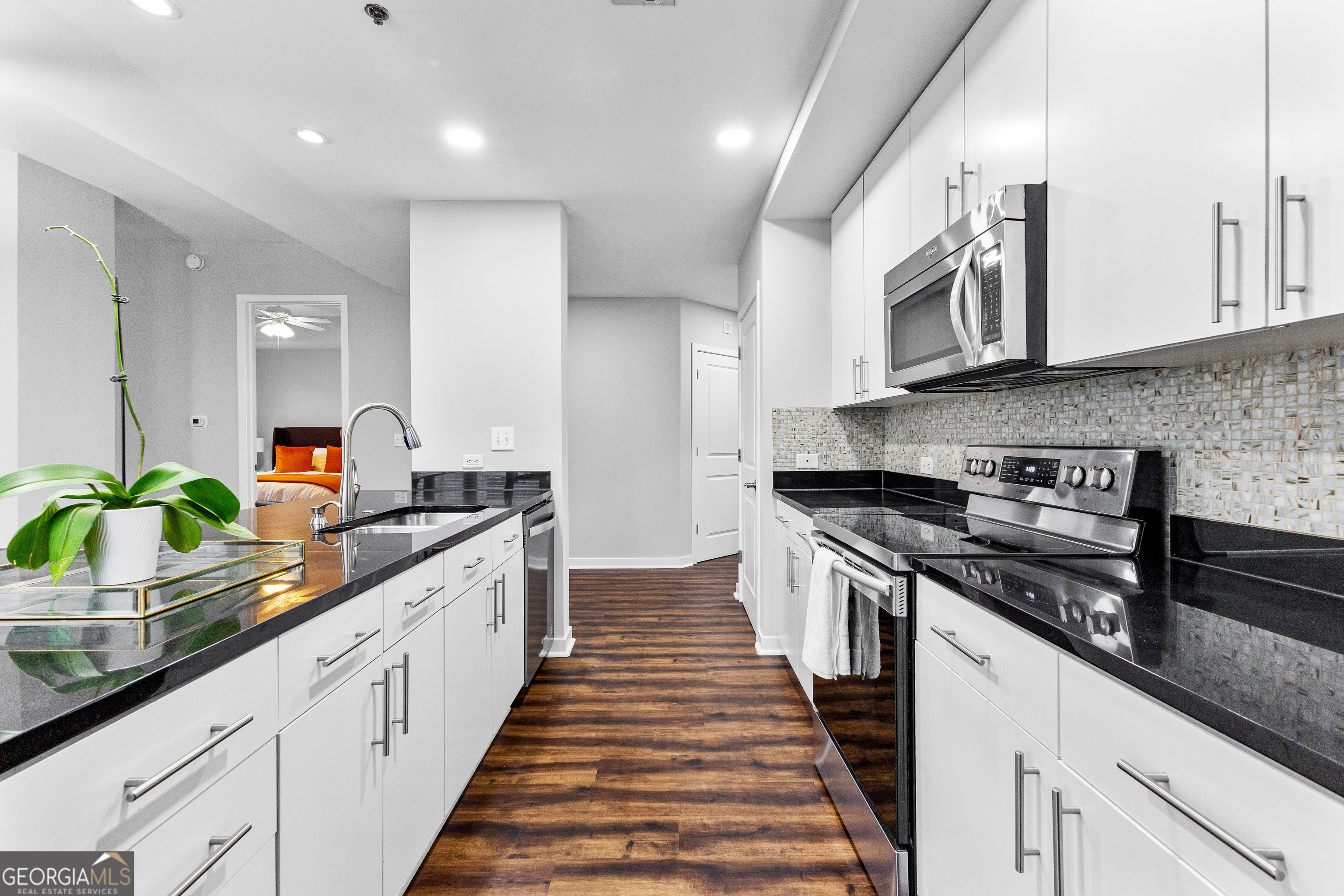 565 Peachtree ST NE 804