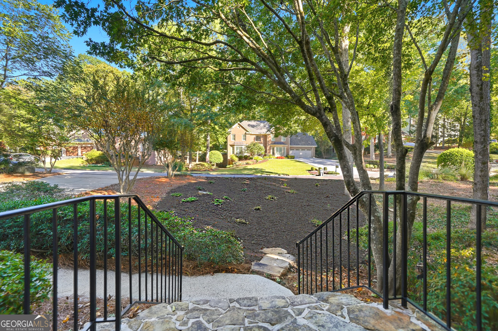 10280 Crescent Ridge DR