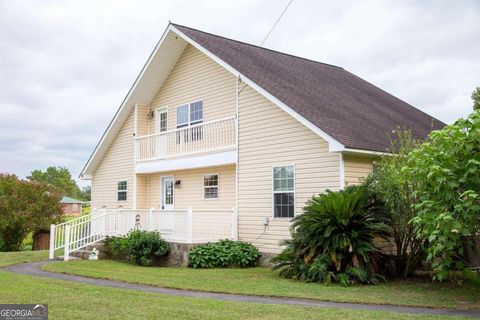 A home in Baxley