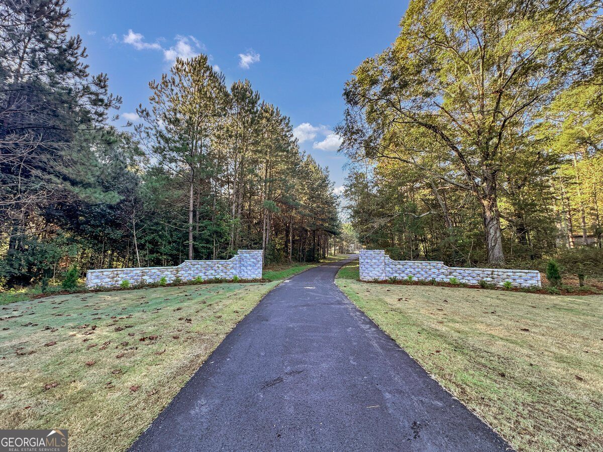 5137 Maroney Mill RD