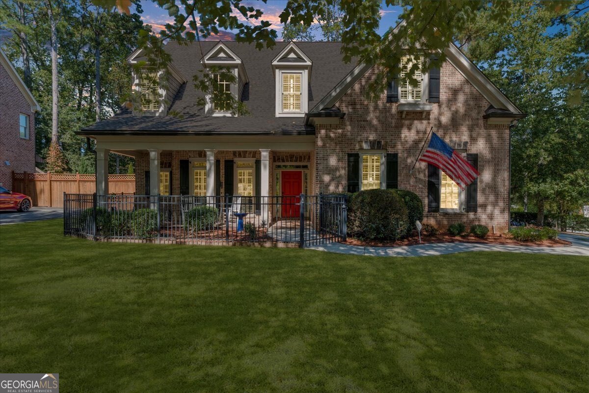 2582 N Thompson RD NE