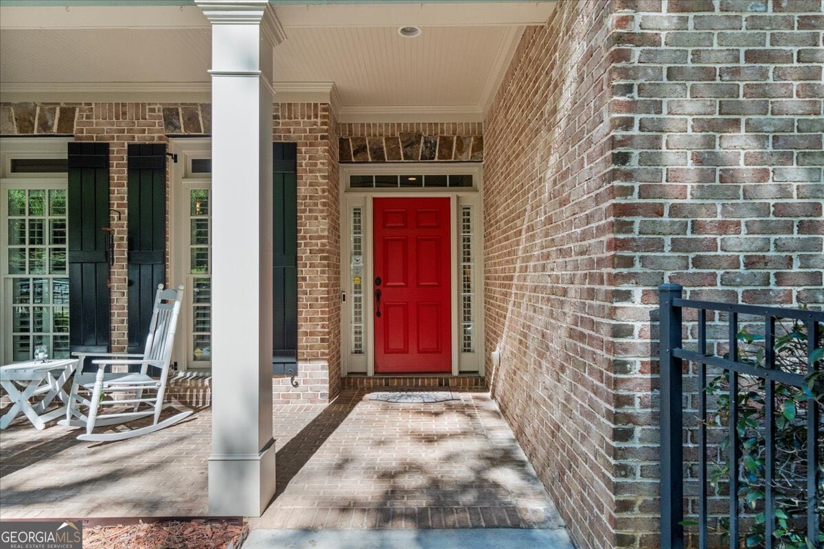 2582 N Thompson RD NE