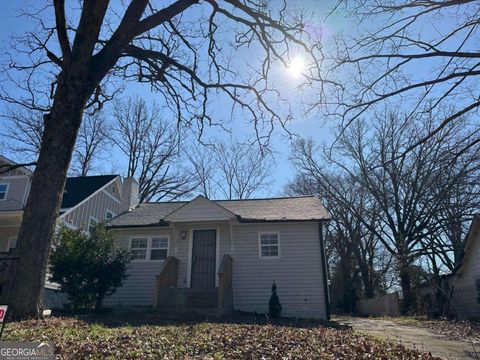 Photo of 2022 Detroit Ave NW, Atlanta, GA 30314 (MLS # 10685719)