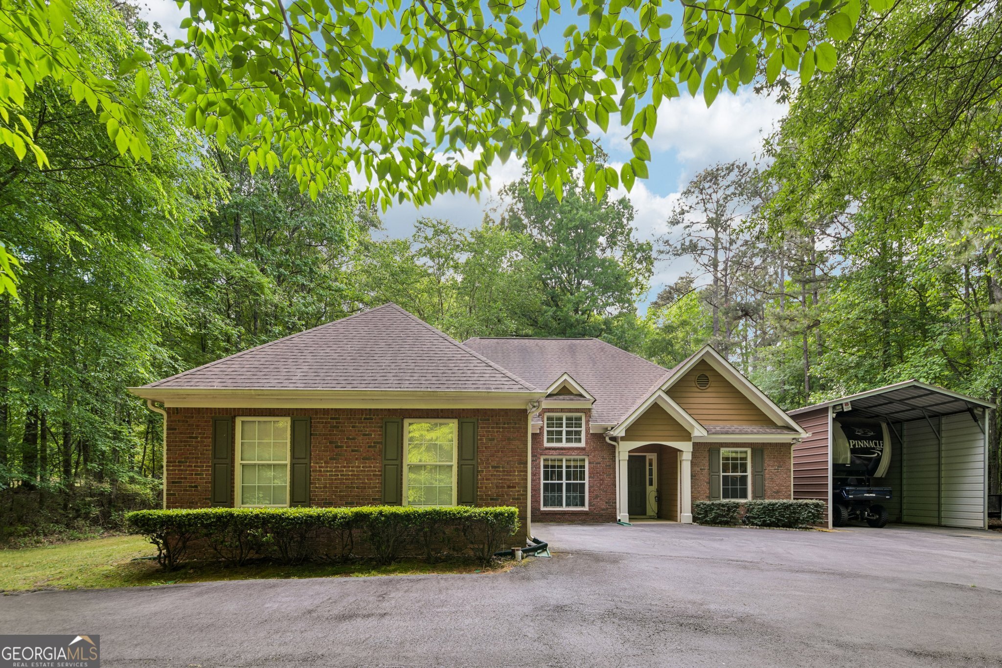 105 Flowers DR
