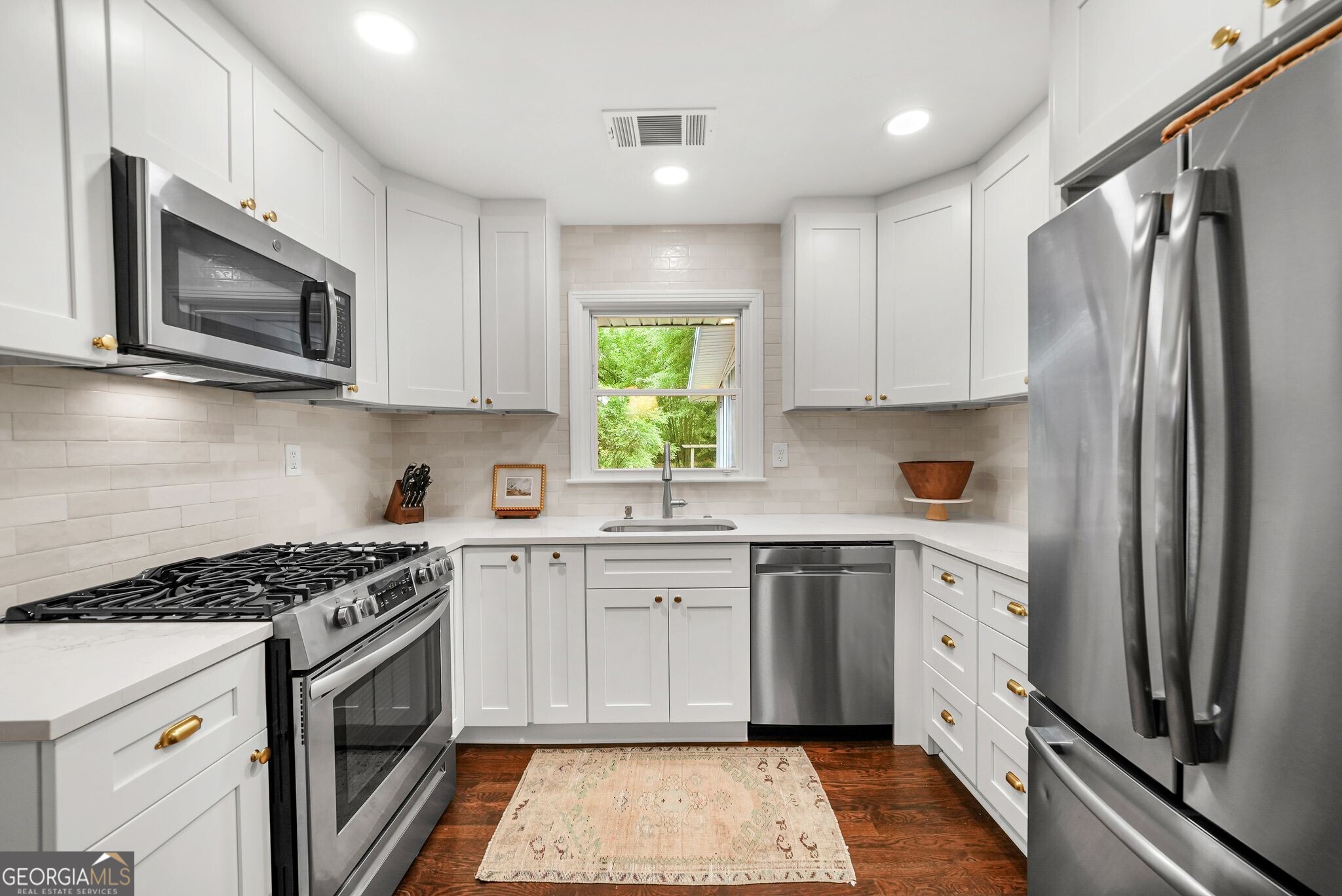 2447 Hunting Valley DR