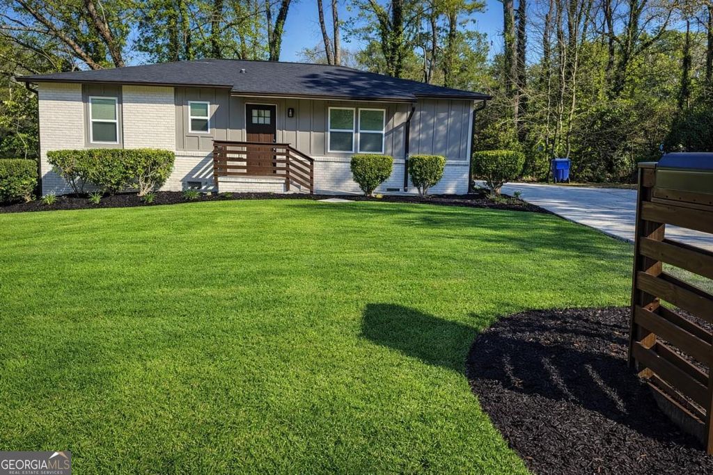 Photo of 3687 Clovis Court, Atlanta, GA 30331 (MLS # 10682435)