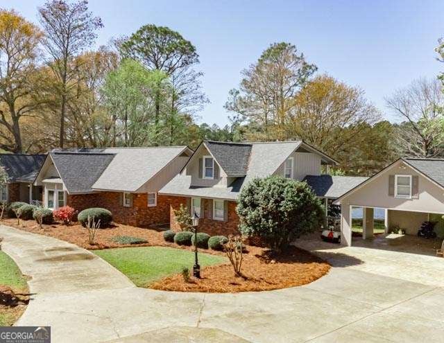 225 Meadowlark LN