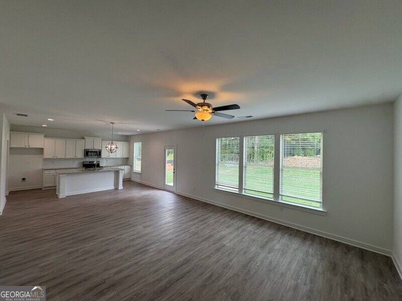 107 Royal Tern LN